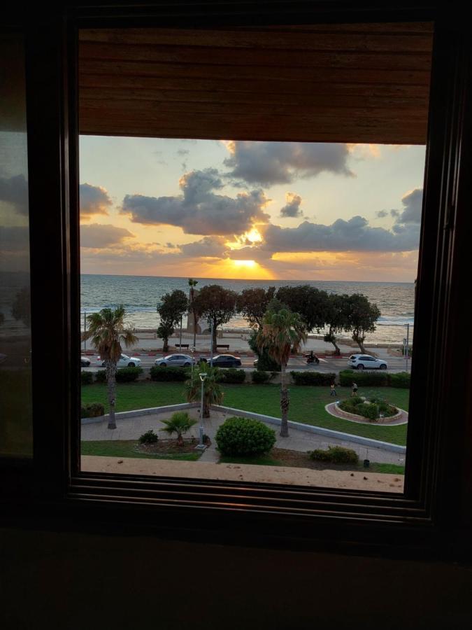 First Sea Line Apartment, Acre - Amazing Coastal View In Heart Of Akko Eksteriør bilde
